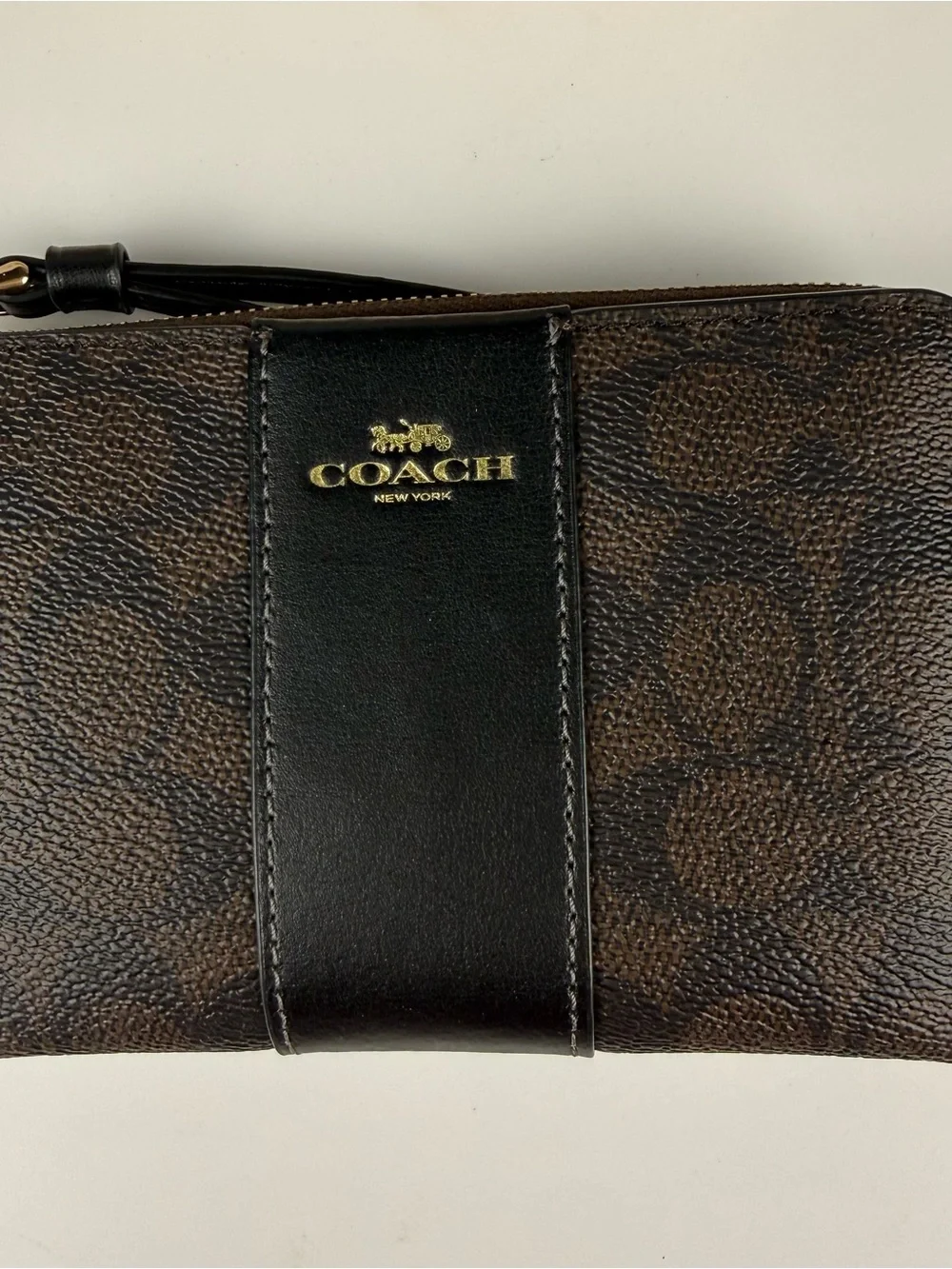 COACH Corner Zip Coach Wristlet Bag Brown Leather Signature Print New In Box